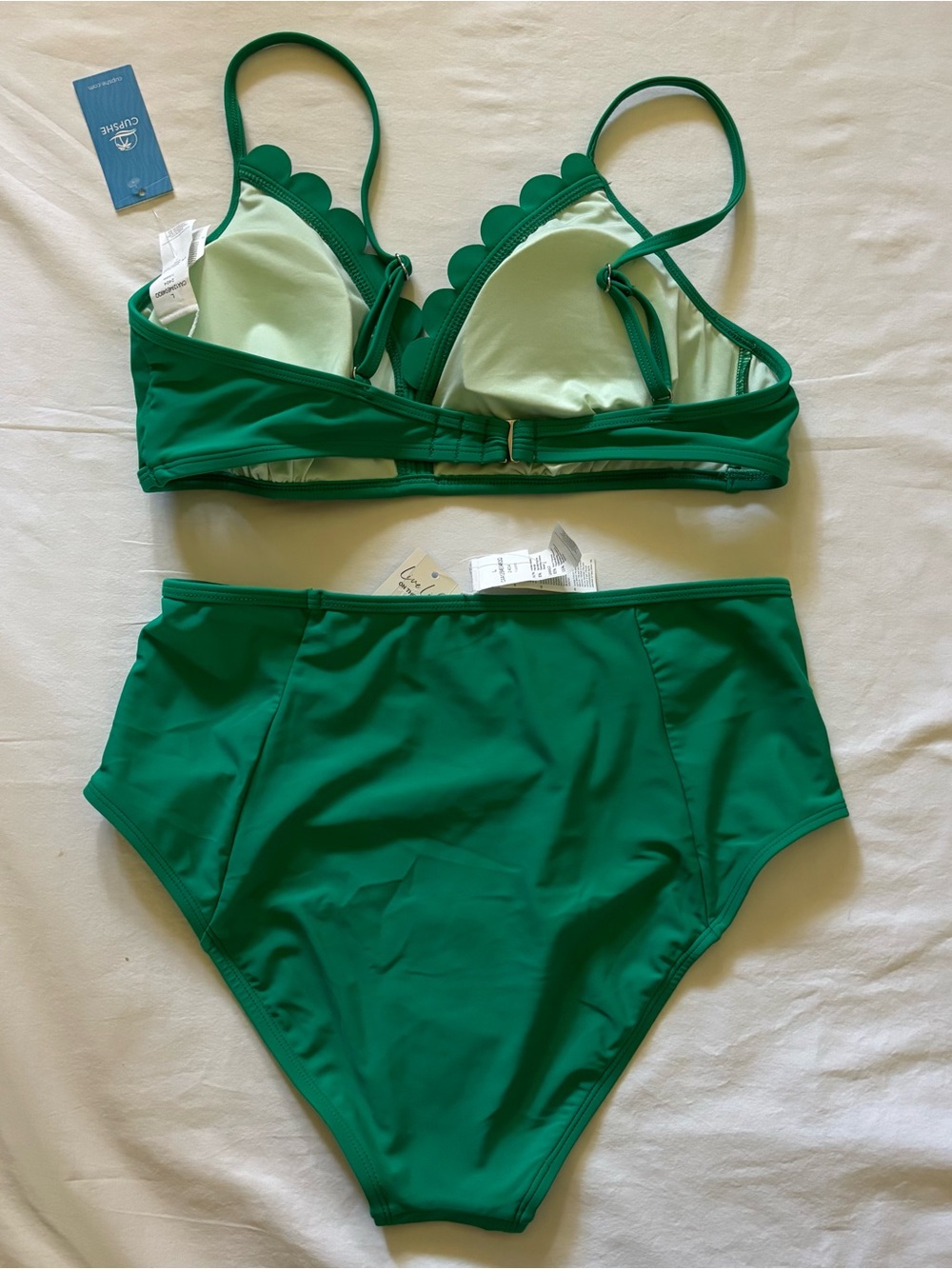 CUPSHE Chasing Sunshine Bikini Top & Tummy Control Bottoms Set Size Large - Picture 2 of 4